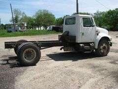2001 INTERNATIONAL 4700 CAB & CHASSIS. VIN: 1HTSCABM11H311416