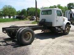 2001 INTERNATIONAL 4700 CAB & CHASSIS. VIN: 1HTSCABM11H311416