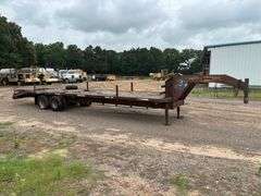 GOOSENECK TRAILER