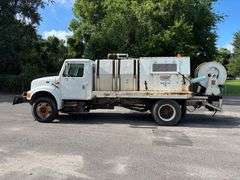 2000 INTERNATIONAL 4700 JETTER TRUCK - VIN: 1HTSCABM4YH269303