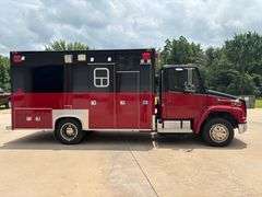 2000 FREIGHTLINER BOX TRUCK / AMBULANCE - VIN: 1FV3GFBD8YHG79659