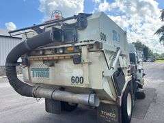 2014 INTERNATIONAL DURASTAR SWEEPER TRUCK - VIN: 1HTJTSKN2EH485043