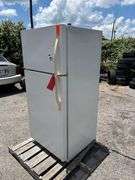 SEARS & ROEBUCK REFRIGERATOR - SER: BA83747240