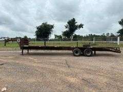 GOOSENECK TRAILER