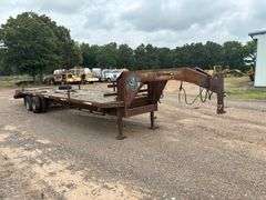 GOOSENECK TRAILER