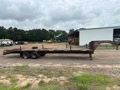 GOOSENECK TRAILER