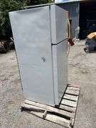 SEARS & ROEBUCK REFRIGERATOR - SER: BA83747240