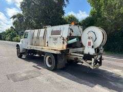 2000 INTERNATIONAL 4700 JETTER TRUCK - VIN: 1HTSCABM4YH269303