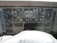 2001 INTERNATIONAL 4700 CAB & CHASSIS. VIN: 1HTSCABM11H311416