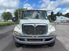 2014 INTERNATIONAL DURASTAR SWEEPER TRUCK - VIN: 1HTJTSKN2EH485043