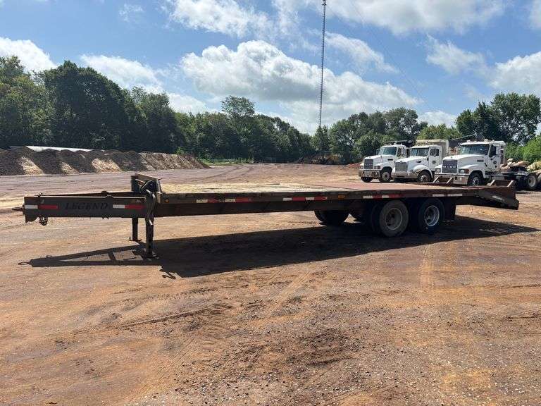 2002 PINTLE HITCH EQUIPMENT TRAILER - VIN: 5D3BP28262E101474