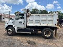 2000 FREIGHTLINER DUMP TRUCK - VIN: 1FUWJJCB7YHB85019