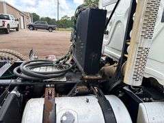 2012 FREIGHTLINER TRACTOR TRUCK - VIN: 1FUJGBDV9CSBR9006