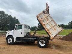 2000 FREIGHTLINER DUMP TRUCK - VIN: 1FUWJJCB9YHB85393