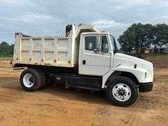 2000 FREIGHTLINER DUMP TRUCK - VIN: 1FUWJJCB7YHB85277