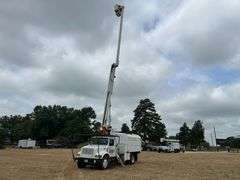 1999 INTERNATIONAL 4700 BUCKET TRUCK - VIN: 1HTSCABP0XH595401