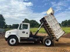 2000 FREIGHTLINER DUMP TRUCK - VIN: 1FUWJJCB0YHB84990
