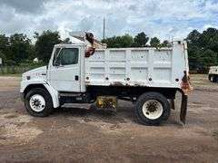 2000 FREIGHTLINER DUMP TRUCK - VIN: 1FUWJJCB3YHB85051