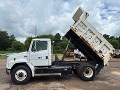 2001 FREIGHTLINER DUMP TRUCK - VIN: 1FUWJJCB01HB85501