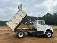 2000 FREIGHTLINER DUMP TRUCK - VIN: 1FUWJJCB7YHB85277