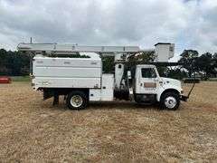 1999 INTERNATIONAL 4700 BUCKET TRUCK - VIN: 1HTSCABP0XH595401