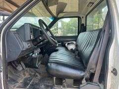 2002 GMC BUCKET TRUCK - VIN: 1GDP7H1E72J506422