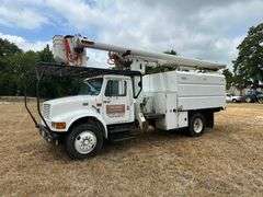 1999 INTERNATIONAL 4700 BUCKET TRUCK - VIN: 1HTSCABP0XH595401