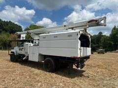 2002 GMC BUCKET TRUCK - VIN: 1GDP7H1E72J506422