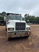 2007 MACK CNH613 DUMP TRUCK - VIN: 1M2AJ06YX7N006427