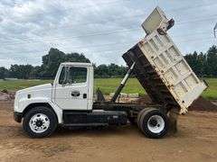 2000 FREIGHTLINER DUMP TRUCK - VIN: 1FUWJJCB7YHB85277