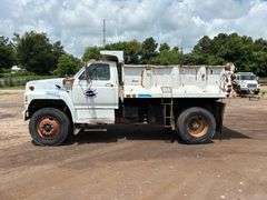 1991 FORD F-800 DUMP TRUCK - VIN: 1FDYK84A9MVA09329
