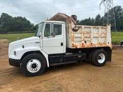 2000 FREIGHTLINER DUMP TRUCK - VIN: 1FUWJJCB9YHB85393