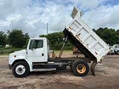 2001 FREIGHTLINER DUMP TRUCK - VIN: 1FUBBXAK61HB85584