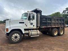 2007 MACK CNH613 DUMP TRUCK - VIN: 1M2AJ06YX7N006427