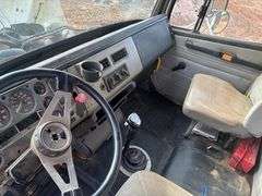 2000 FREIGHTLINER DUMP TRUCK - VIN: 1FUWJJCB0YHB84990