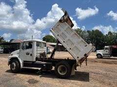 2000 FREIGHTLINER DUMP TRUCK - VIN: 1FUWJJCB7YHB85019