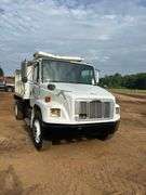 2000 FREIGHTLINER DUMP TRUCK - VIN: 1FUWJJCB0YHB84990
