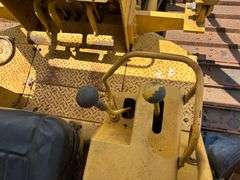 CATERPILLAR D3B DOZER - SER: 24Y01334