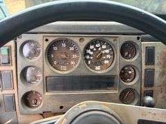 2000 FREIGHTLINER DUMP TRUCK - VIN: 1FUWJJCB9YHB85393
