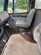 2001 FREIGHTLINER DUMP TRUCK - VIN: 1FUBBXAK61HB85584