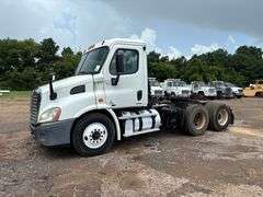 2012 FREIGHTLINER TRACTOR TRUCK - VIN: 1FUJGBDV9CSBR9006