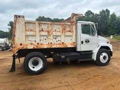 2000 FREIGHTLINER DUMP TRUCK - VIN: 1FUWJJCB9YHB85393