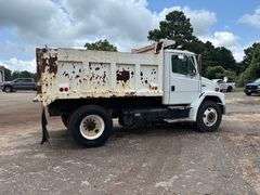 2001 FREIGHTLINER DUMP TRUCK - VIN: 1FUWJJCB01HB85501