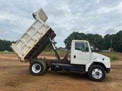 2000 FREIGHTLINER DUMP TRUCK - VIN: 1FUWJJCB7YHB85277