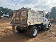 2000 FREIGHTLINER DUMP TRUCK - VIN: 1FUWJJCB0YHB84990