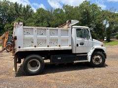 2000 FREIGHTLINER DUMP TRUCK - VIN: 1FUWJJCB7YHB85019