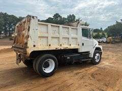 2000 FREIGHTLINER DUMP TRUCK - VIN: 1FUWJJCB7YHB85277