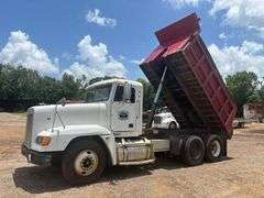 1998 FREIGHTLINER DUMP TRUCK - VIN: 1FUYDZYB3WL925146