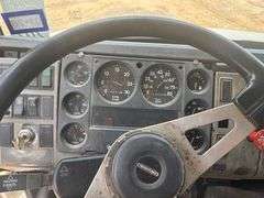 2000 FREIGHTLINER DUMP TRUCK - VIN: 1FUWJJCB7YHB85019