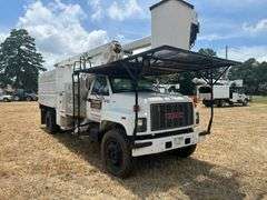 2002 GMC BUCKET TRUCK - VIN: 1GDP7H1E72J506422